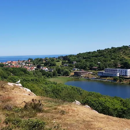 Sandvig Havn מלון אלינגה